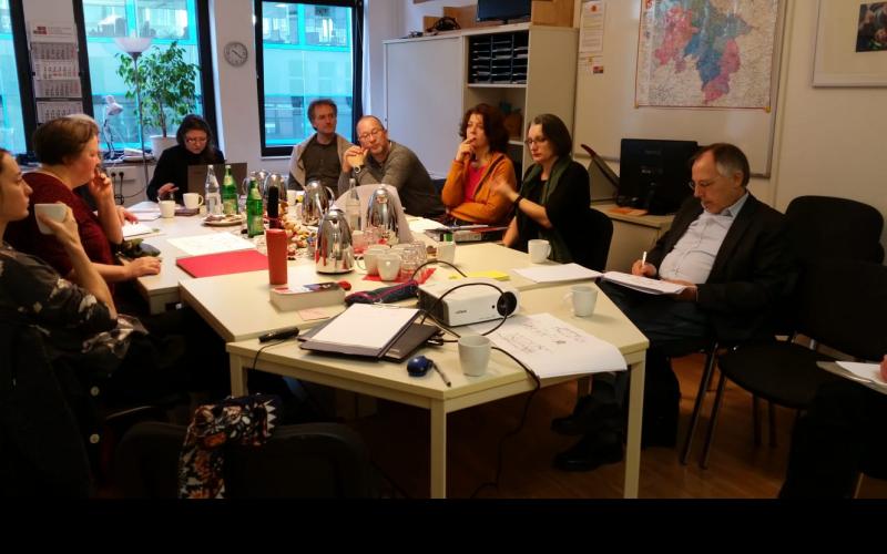 Austauschtreffen zum Sammeln unserer Erfahrungen über den Modellförderung "Abbau von Vorurteilen durch Kontaktmaßnahmen im Rahmen von Gemeinwesenarbeit" 